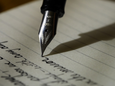 Scrivere a mano fa bene alla salute (e rende più intelligenti)